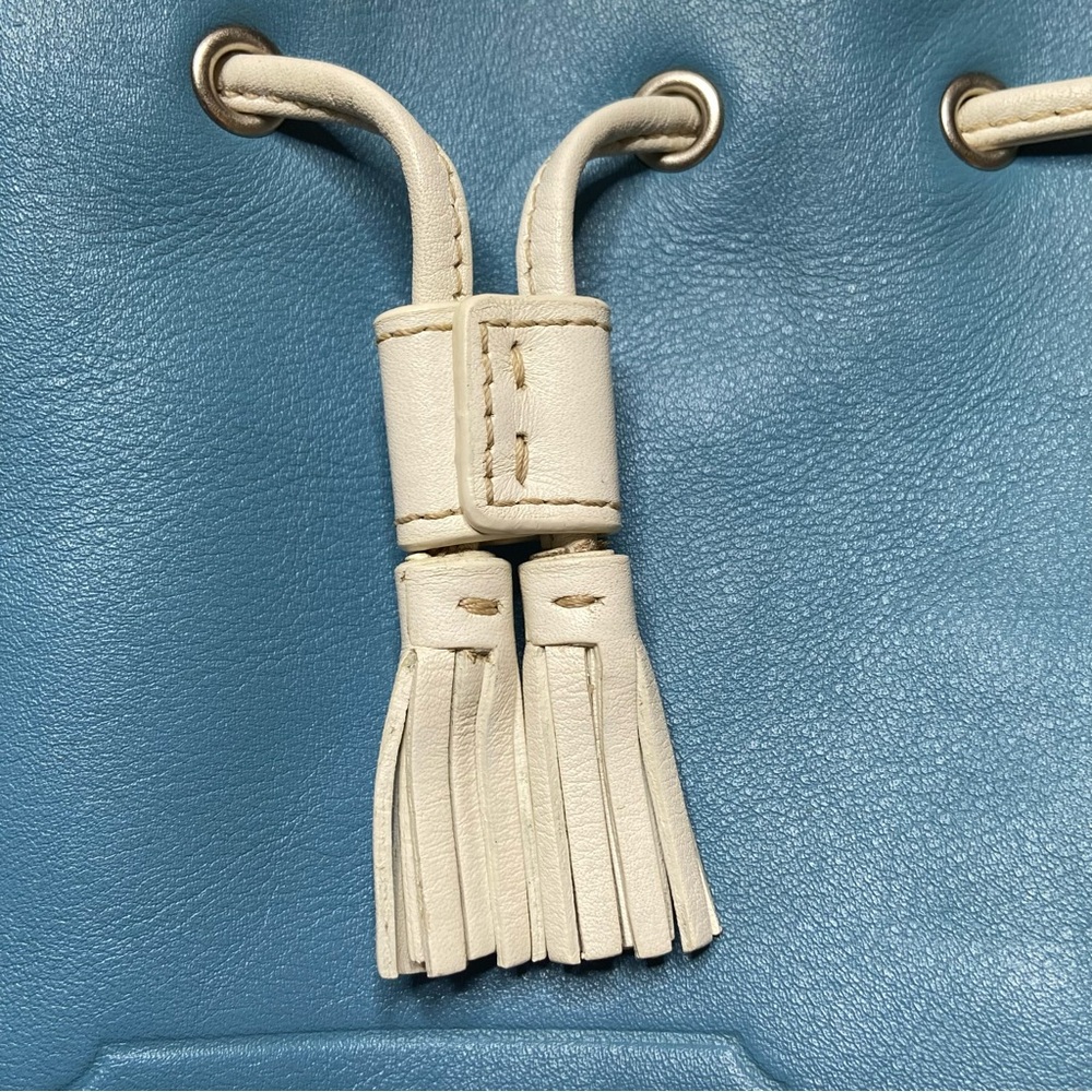 Coach 2003 Blue and White Leather Bucket Shoulder Bag - Picture 11 of 15